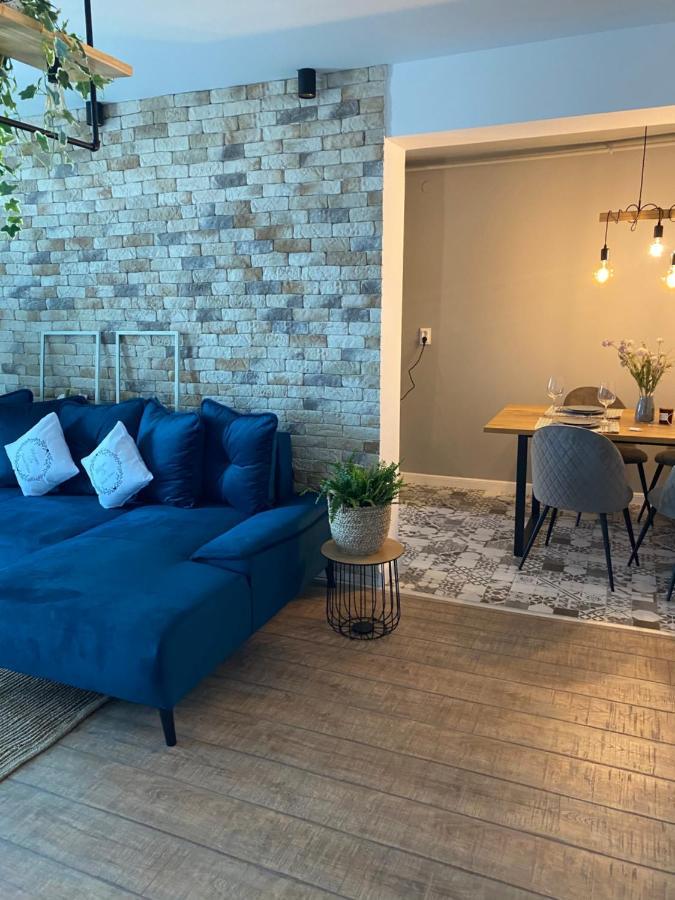 Sarah Home Hunedoara Eksteriør bilde