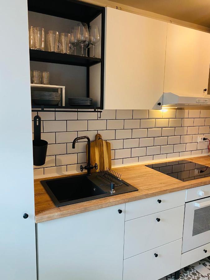 Sarah Home Hunedoara Eksteriør bilde