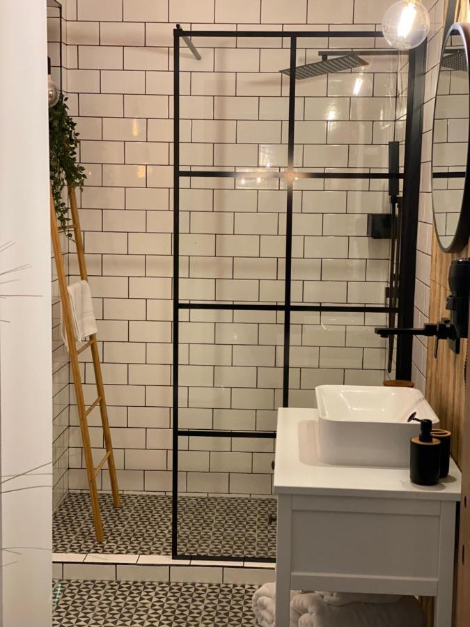 Sarah Home Hunedoara Eksteriør bilde