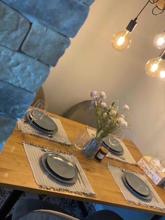 Sarah Home Hunedoara Eksteriør bilde