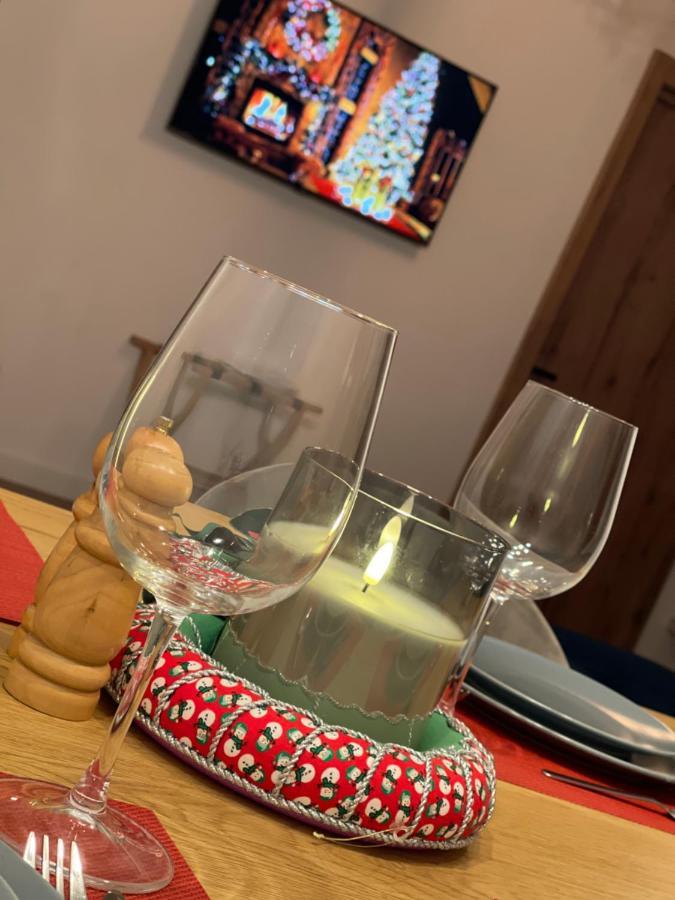 Sarah Home Hunedoara Eksteriør bilde